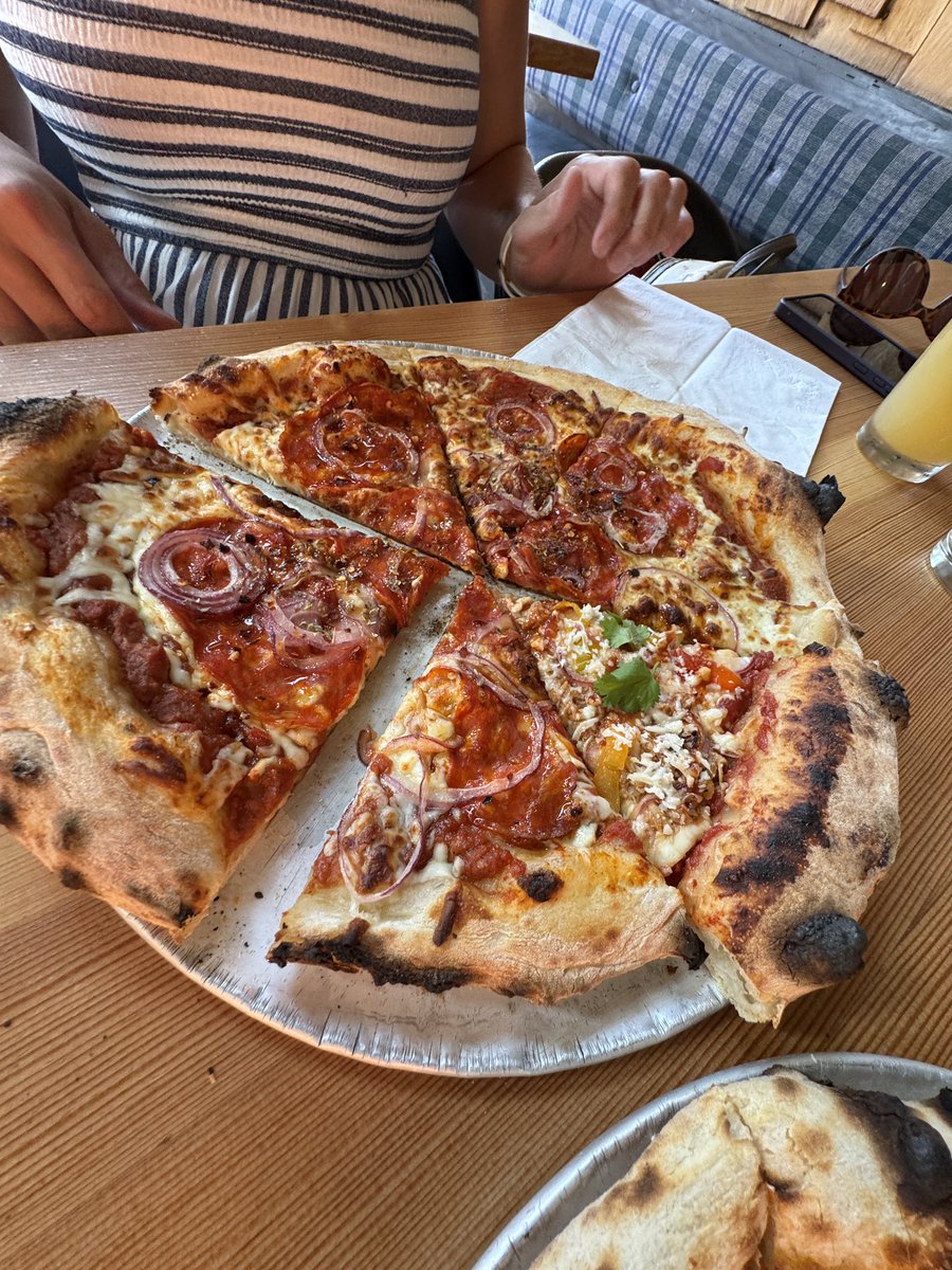 Brewstop #75 on the #QuestToBreak95 of #brewquest2025 was <a href="/Backcountry604/">Backcountrybrewing</a> you can’t not stop in if you’re any where near here ,it’s science #backcountry  #CheersToCraftBeer #beergasm #craftbeerlife #craftbeer 
#beerpics #iLoveBeer #beernerd  #BeerLover #Squamish