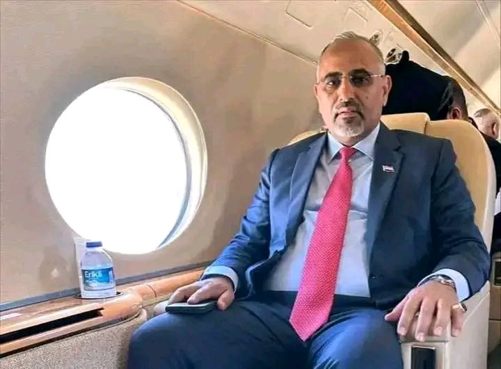 #عاجل 
عيدروس الزُبيدي مساء اليوم إلى العاصمة عدن قادمًا من دولة الإمارات العربية المتحدة.