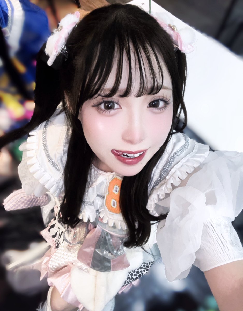 阪菜りこ【ナナコロ】 tweet media
