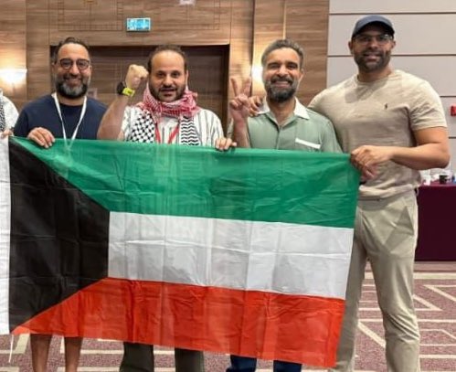 نسأل الله الفرج العاجل لأهل غزة المحاصرة، وأن يرد كيد المعتدين في نحورهم 

اللهم اجعل لهم من كل موجٍ مخرجًا، ومن كل عائقٍ سبيلًا، وبلّغهم برّ الأمان سالمين منصورين ..

انتو فخرنا ورفعتو روسنا 🇰🇼

#أسطول_الصمود_العالمي