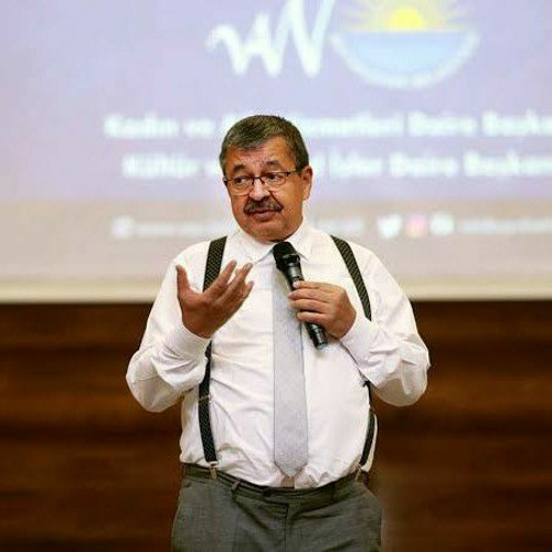 🗃️ Patronlar Dünyası: "İstanbul Büyükşehir Belediyesi soruşturmasında etkin pişmanlık ifadesi veren müteahhitlerden Uğur Güngör, CİMER'e bir şikâyet dilekçesi yolladı.

💶 Güngör, Cumhurbaşkanlığı Sosyal ve Gençlik Politikaları Kurulu Üyesi Avukat Hayati İnanç'ın İBB