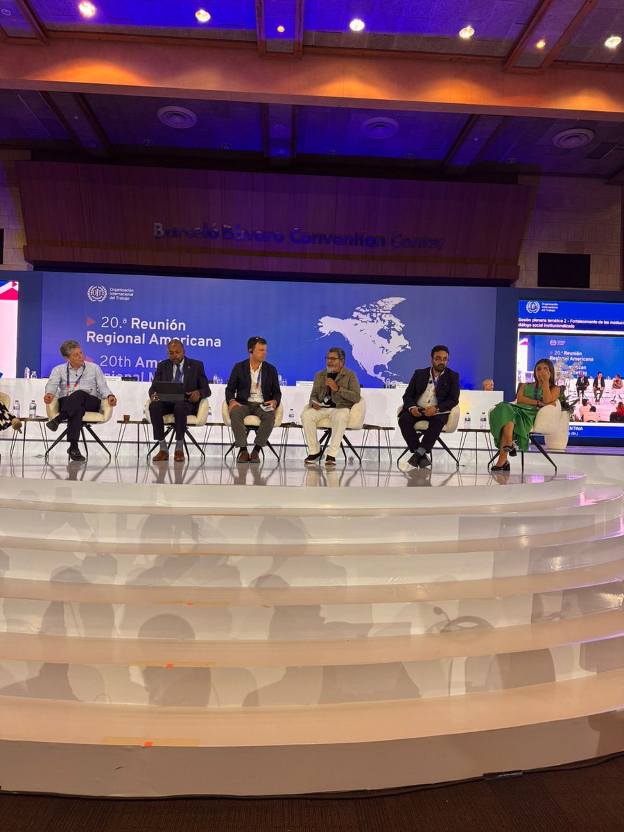 GERARDO MARTÍNEZ EN LA 20° REUNIÓN AMERICANA DE LA OIT:
“LO QUE PLANTEAMOS ES EL CAPITAL AL SERVICIO DE LA ECONOMÍA Y LA ECONOMÍA AL SERVICIO DEL BIENESTAR SOCIAL”.