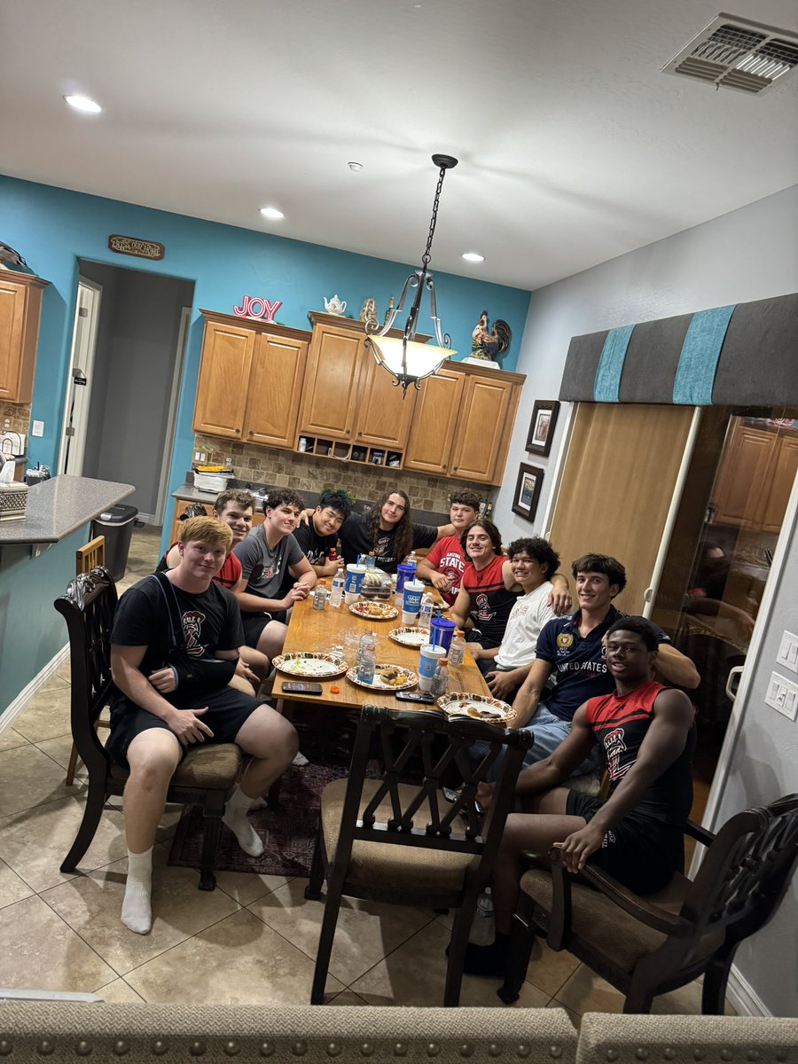 Aidan Thompson tweet media