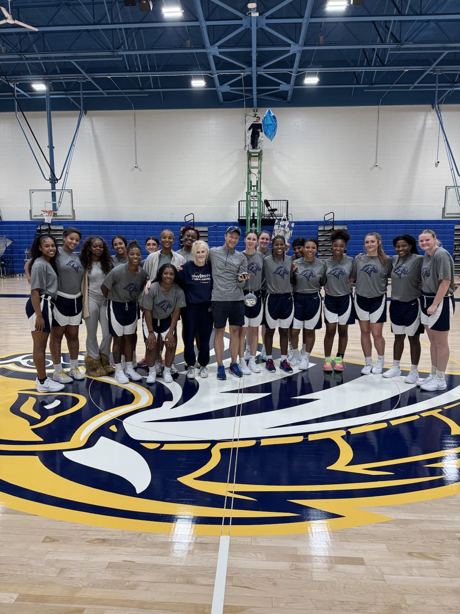 New Haven Women's Basketball tweet media