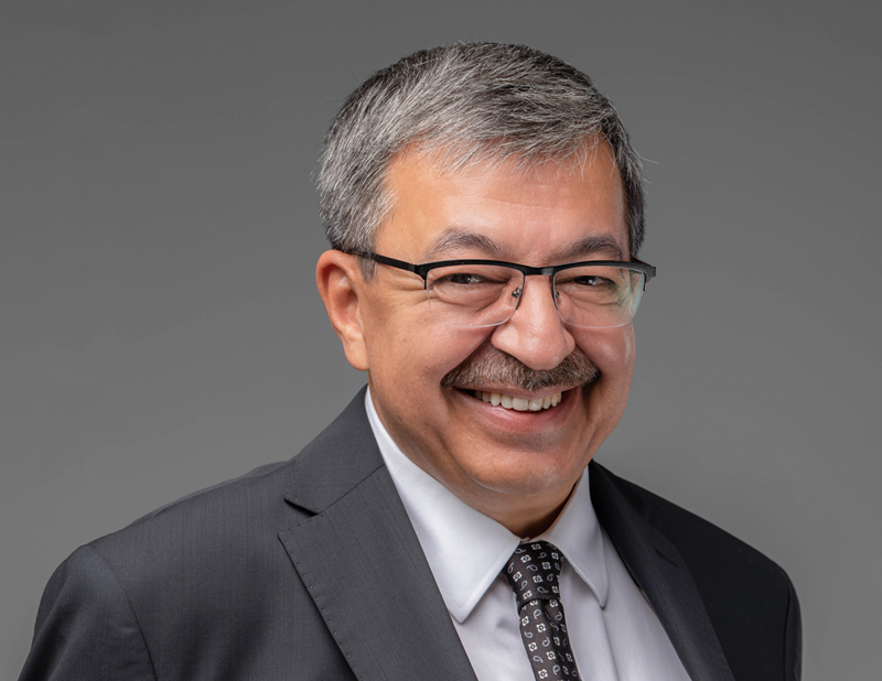 İBB soruşturmasında etkin pişmanlık ifadesi veren müteahhitlerden Uğur Güngör, CİMER'e bir şikayet dilekçesi yollayarak; Cumhurbaşkanlığı Sosyal ve Gençlik Politikaları Kurulu Üyesi Avukat Hayati İnanç'ın İBB soruşturmasına adı karışan iş adamlarından "kurtarma" vaadiyle vekalet