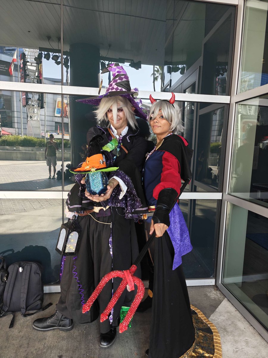 tsubasasleftnut's tweet photo. Us asf when spooky season hits ❤️

I need to finish Sothis but I’m tired😔😭 Why are Fire Emblem cosplays so hard to get together https://t.co/b6rkGhlOdV