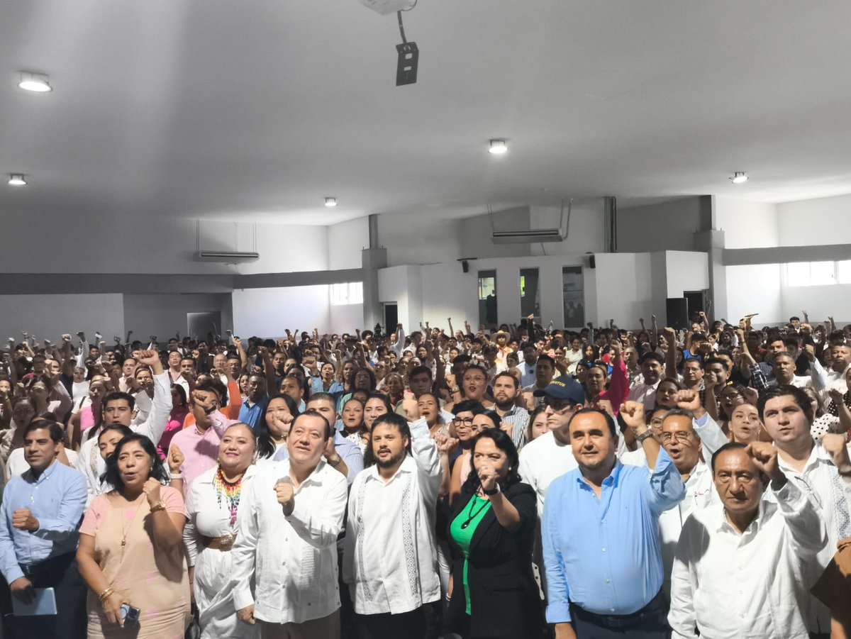 #SociedadAcapulco 
<a href="/UAGro_Prensa/">UAGro Prensa</a> y <a href="/FonaturMX/">Fonatur</a> consolidan alianza para fortalecer la educación y el desarrollo de #Guerrero

Nota Completa:
facebook.com/share/p/1CzyAE…
