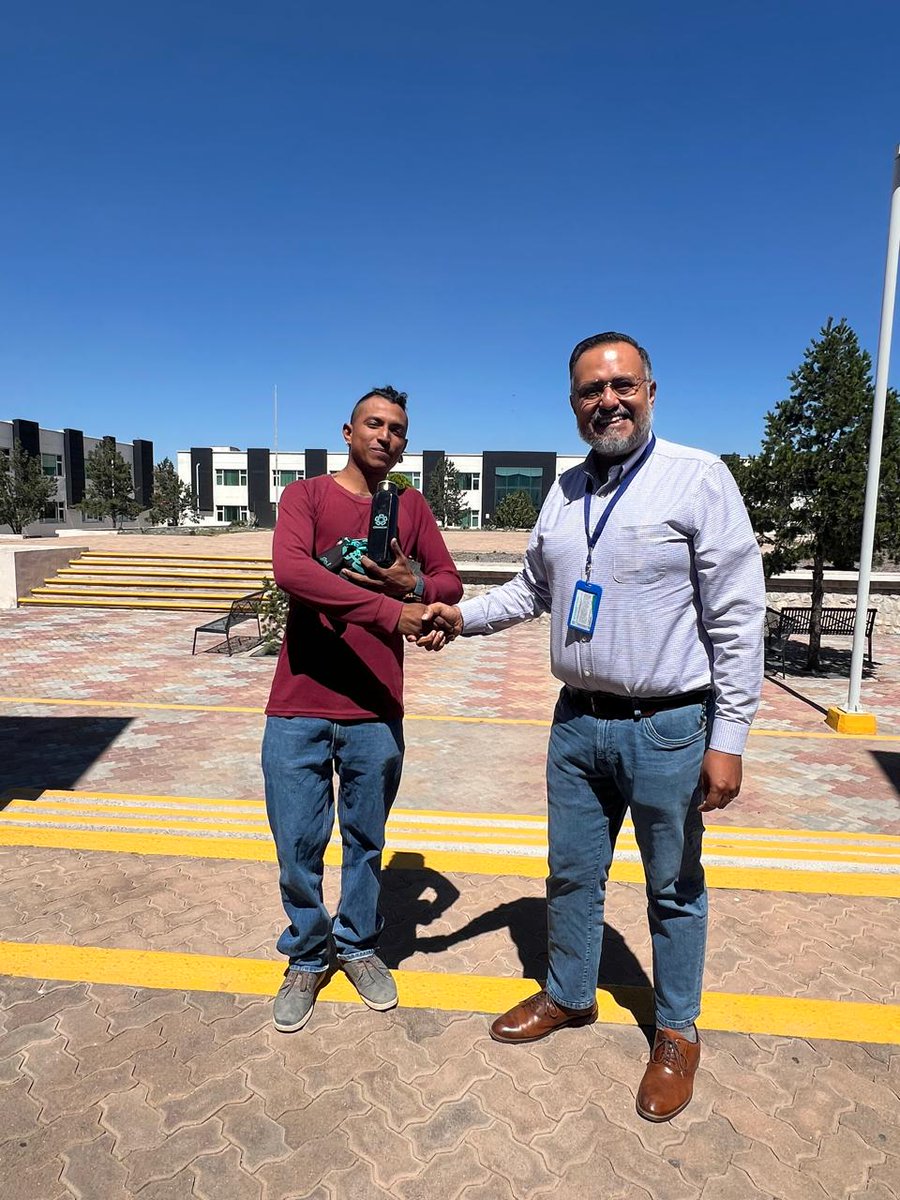 Felicidades Pablo Ovalle, estudiante de nuevo ingreso de la Maestría en SRNyE, por su video ganador donde expresa su compromiso con la conservación ambiental y la lucha contra la contaminación. ¡Enhorabuena por este premio, Pablo!
#MedioAmbiente <a href="/ConexionCinves/">Conexión Cinvestav</a> <a href="/cinvestav_slt/">Cinvestav Saltillo</a>