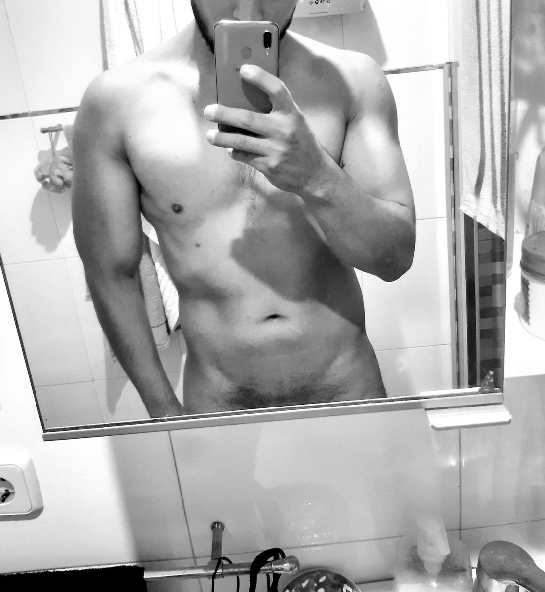 elohim69 tweet media