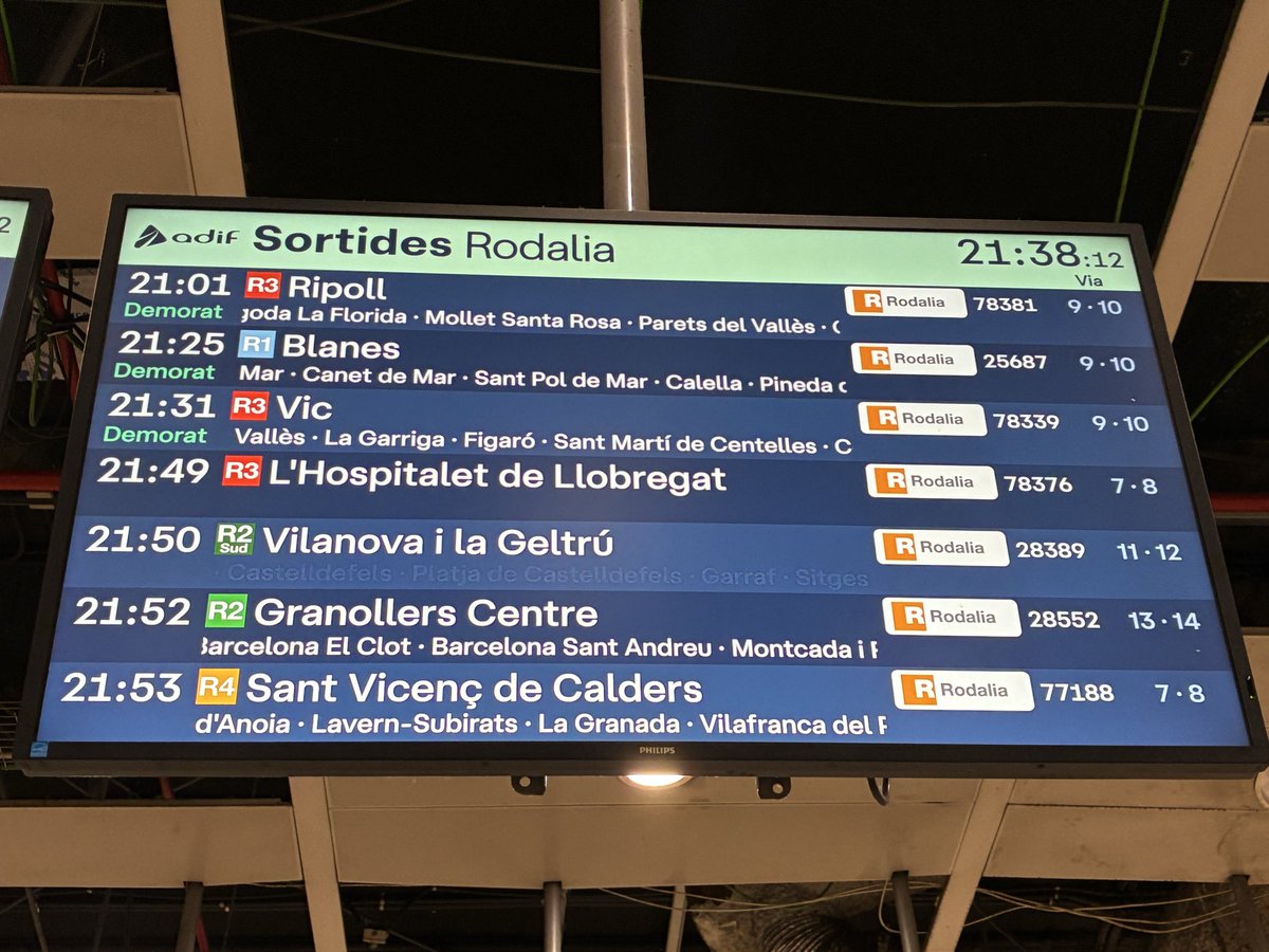Fa 1h que no engegueu cap tren de <a href="/rod3cat/">R3 Rodalies 🤖</a> de l’Hospitalet ni informeu de res. Penseu dir alguna cosa?