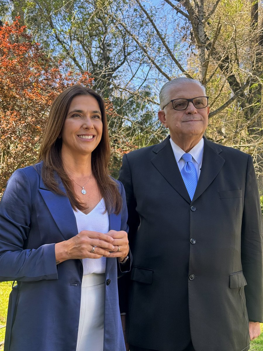 Te juro que te entiendo, de corazón: todos quisimos creer, pero entre tanto escándalo que vende "lo nuevo" como un eco de lo mismo, nos volvimos a desilusionar. 

Pero, ¿sabés qué? Hay esperanza 🙂

Elegí con el corazón tranquilo y la mirada clara a <a href="/eugetale/">Maria Eugenia Talerico</a> en la Provincia y a