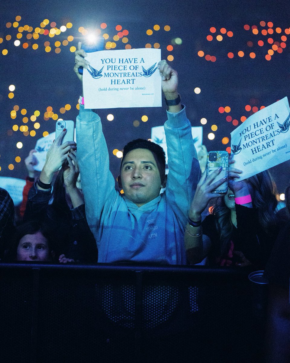 ShawnAccess's tweet image. #OnTheRoadAgainMontreal, we had the best time with you last night 🇨🇦 Thank you for being SO loud  #ShawnOnTheRoadAgain