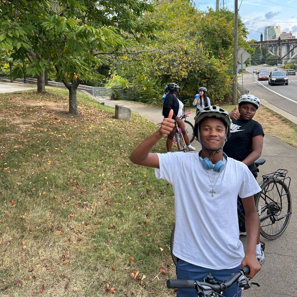 Ridin' around the city! Community and health benefits  –  talk about a win win! Want to learn more about our high school ministry? Visit: emeraldyouth.org/calling-career…