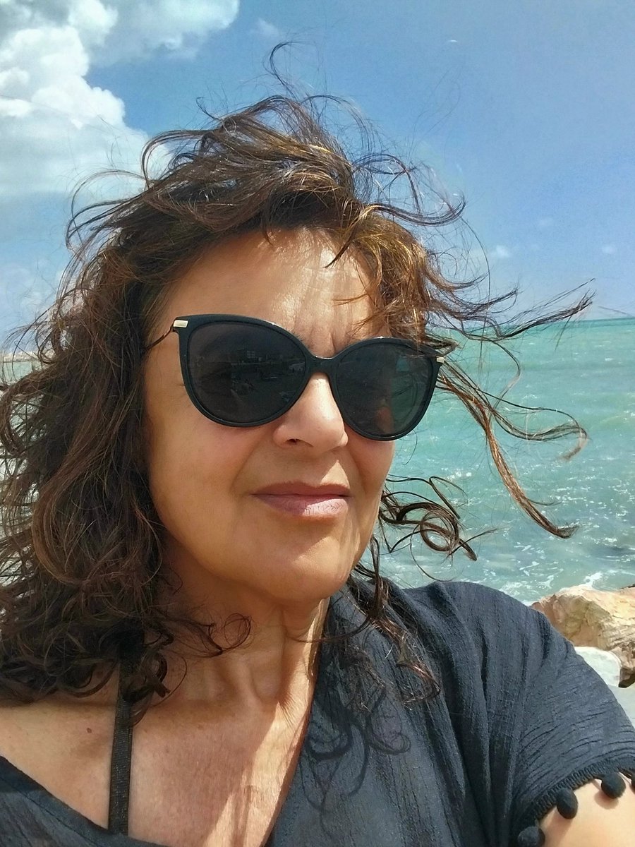 Qualcuno #siCura di noi ,fa piacere pensarlo