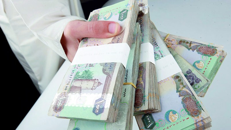 #عدن 
المجلس الانتقالي الجنوبي ،عامل  نفسه ميت بموضوع الكهرباء والخدمات الأخرى في عدن وسائر المحافظات،وموضوع المرتبات الموقفة منذ شهور من قِبل حكومته( المناصفاتية)،ولا كأن الأمر يهمه أبداً، وهو الذي يقيم الدنيا ولا يقعدها على اتفه المواضيع حين يتعلق الامر بالمصلحة النفعية