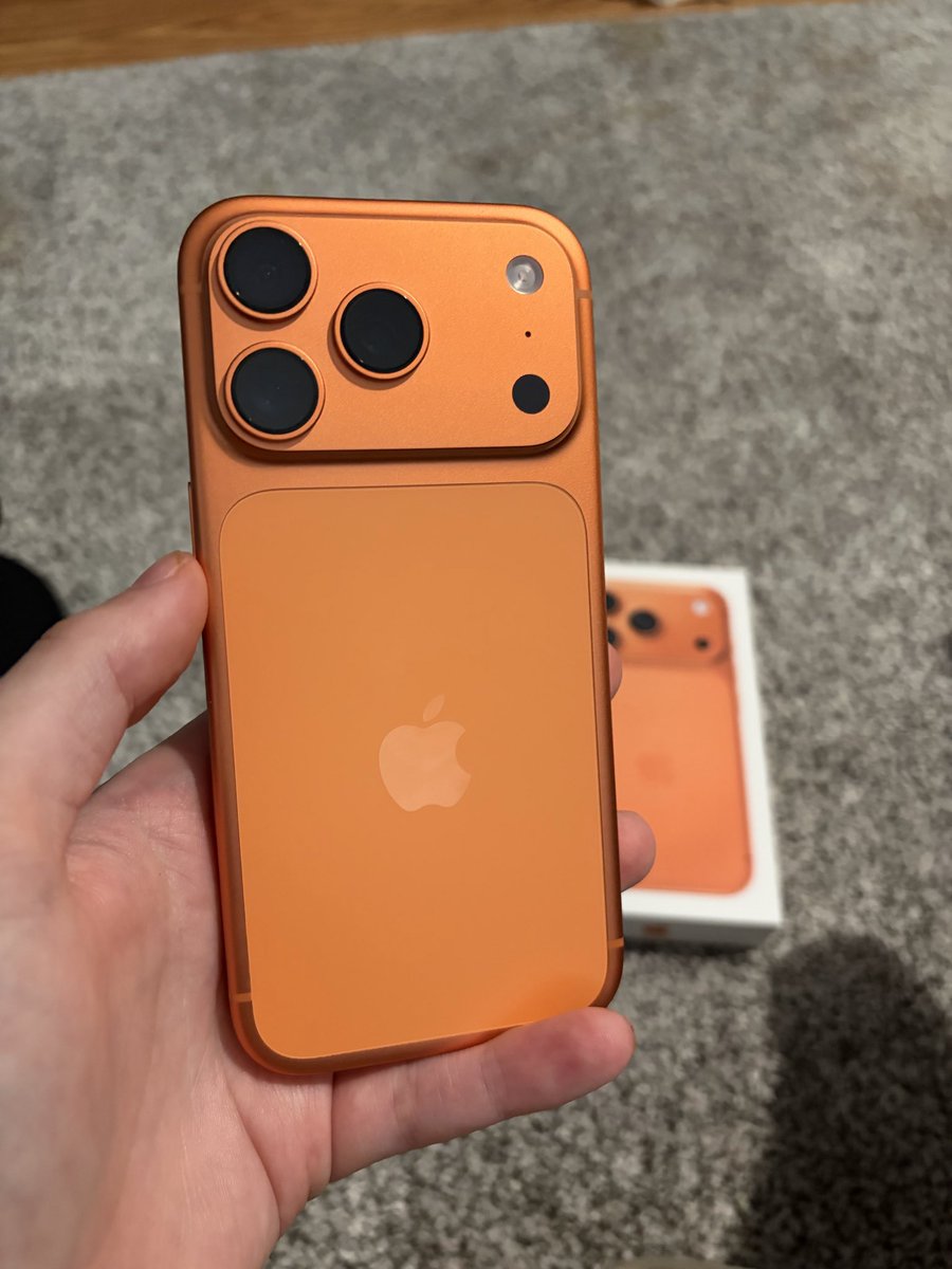 TechOutonYT's tweet image. #iPhone17Pro