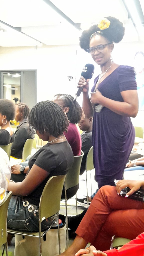 <a href="/Starlight_Bo/">🌸Dr. Nelly Bosire🌸</a> gave a powerful reminder tonight, the #HPVvaccine is safe, it should be given to both girls &amp; boys &amp; it does not cause infertility.. 
#cervicalcancer #thrivingteensfoundation #adolescenthealth #Nairobi