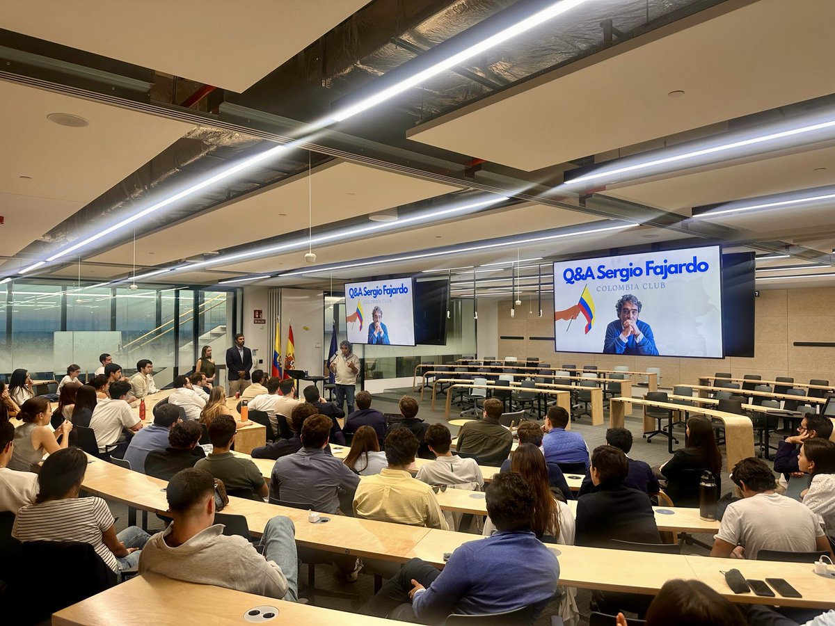 Terminamos agenda en Madrid, España, con una última clase sobre liderazgo público en el Colombia Club de <a href="/IEuniversity/">IE University</a>. Gracias a la universidad por abrir este espacio y permitirnos escuchar y compartir con las y los colombianos en el exterior.