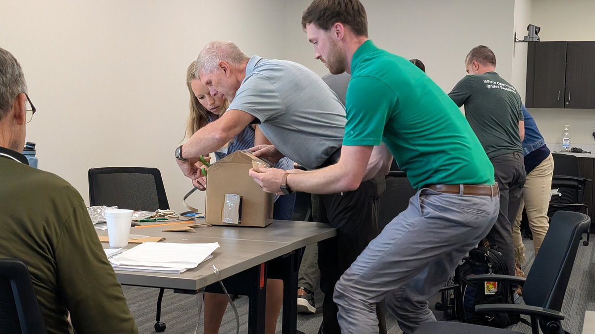 And that'll close out our fall teacher workshop for 2025. Thank you <a href="/ESU3/">ESU#3</a> for the space, food, and time! And thank you to Vernon from The NEED Project for facilitating. 🫡👨‍🔬
