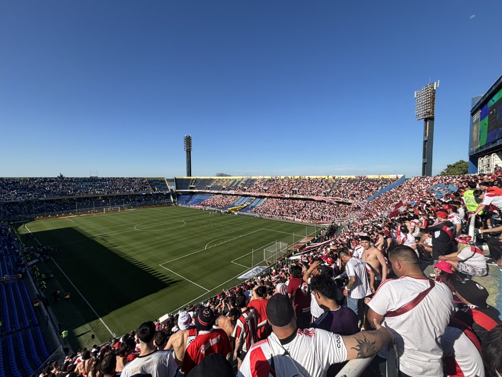 Estamos. Están en deuda lacras, no le fallen a la gente.