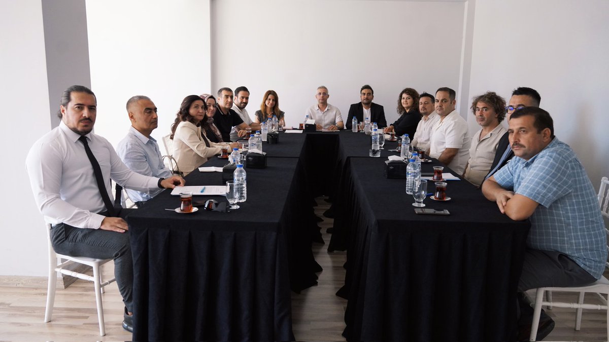 Müdürlüğümüz Strateji Geliştirme Birimi Şube Müdürü Çağatay Çetin başkanlığında ilimizdeki Bilim ve Sanat Merkezi müdürleri ve Ar-Ge ekibi ile Tübitak,Teknofest,Erasmus+ ve Bilim Olimpiyatları ile ilgili değerlendirme toplantısı gerçekleştirildi
<a href="/valiatillatoros/">Atilla Toros</a>
<a href="/fazilet_durmus/">Fazilet Öğretmen 🇹🇷</a>