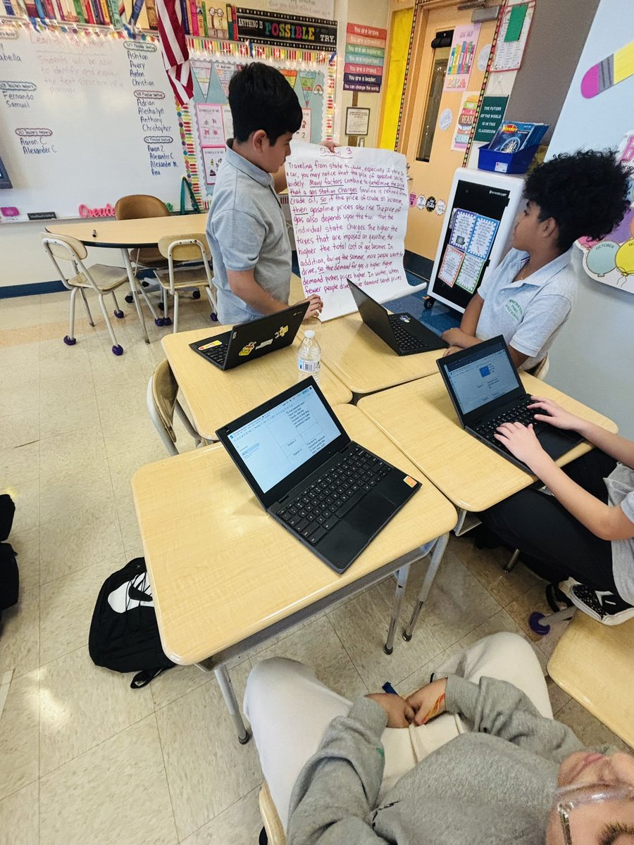 Miss D'Angelo tweet media