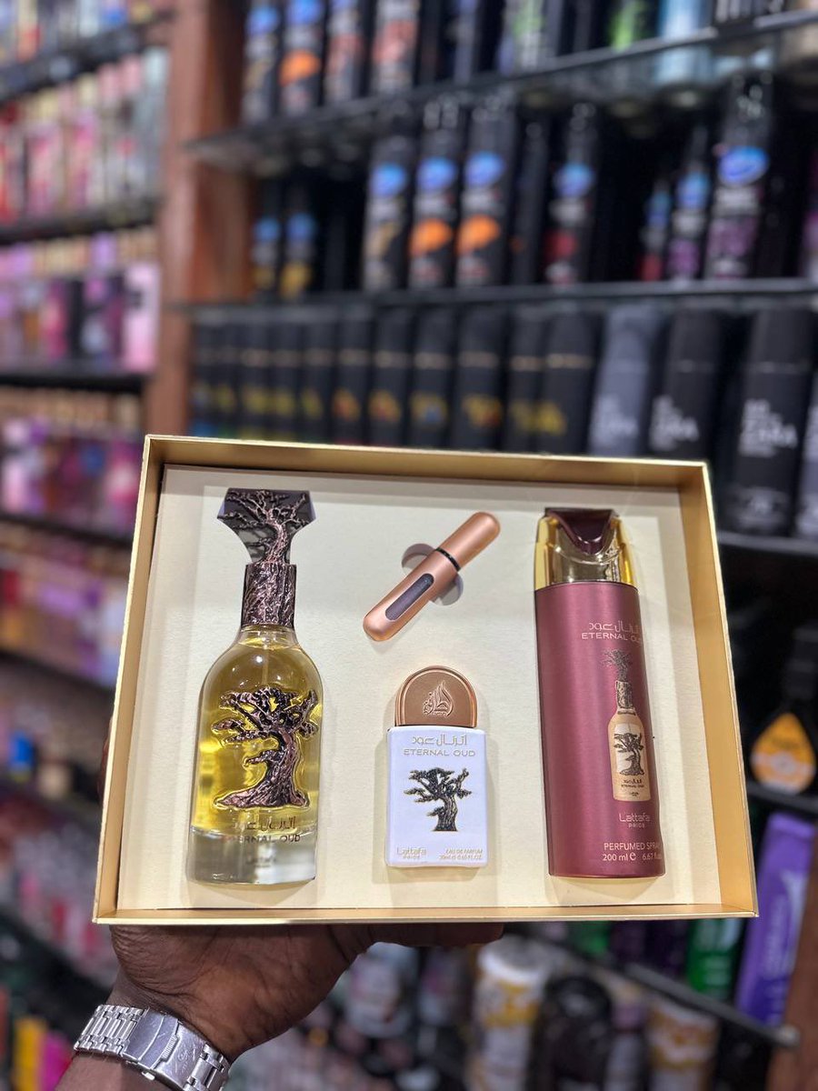 Tomorrow is international boyfriends day and you don’t know what to buy for your man?

Oya come here fine girl 
No excuse
Buy this one

Send that Dm