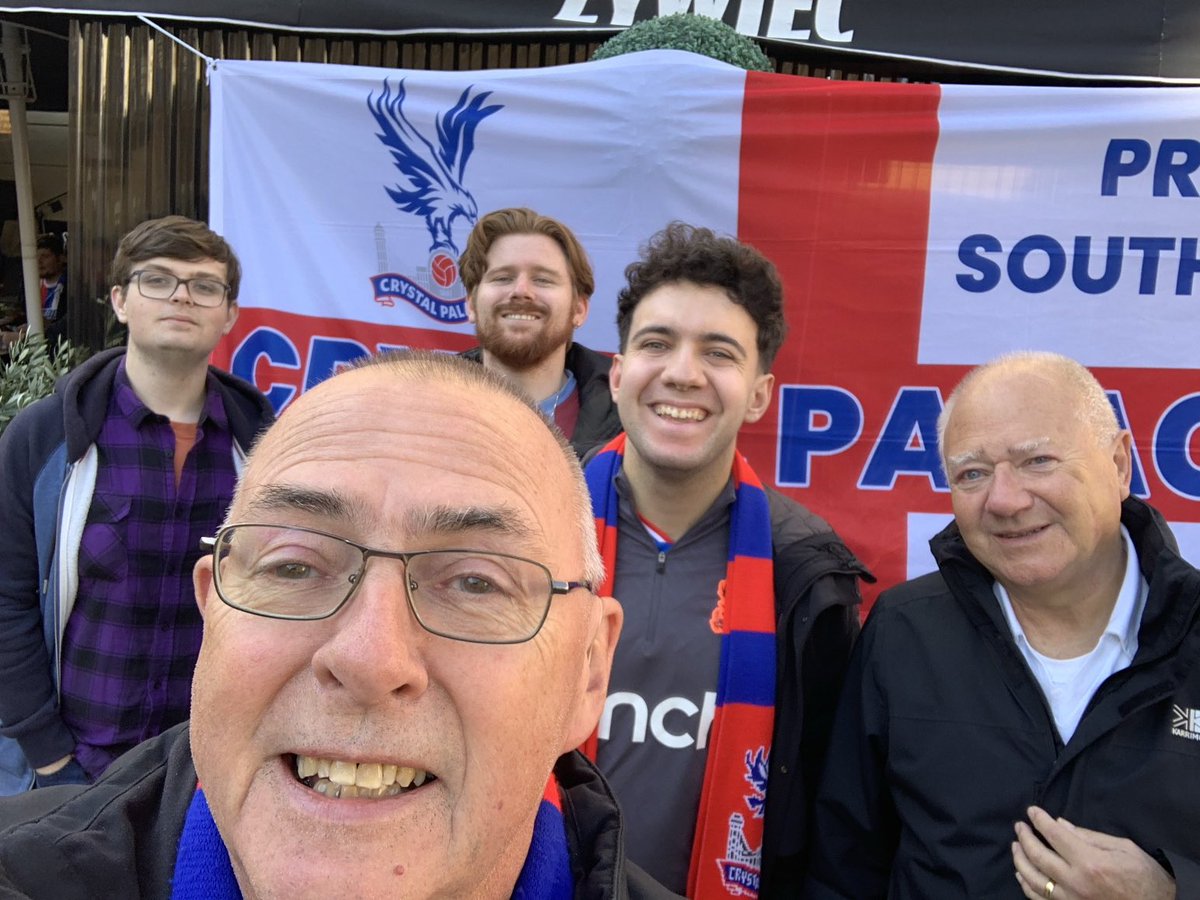 KenPaul88's tweet photo. Prematch beers before the match in beautiful Lublin #cpfc https://t.co/VudQdywvYf