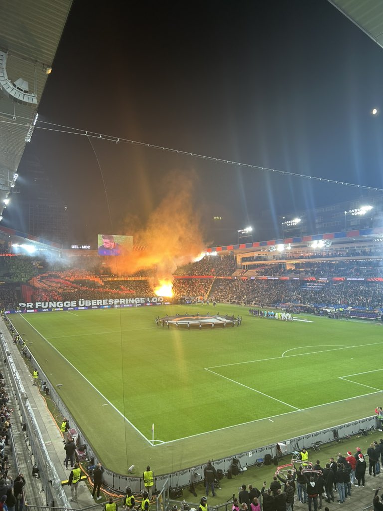 mrikLrt's tweet photo. @Stadium_Tr @solsks https://t.co/FS2246Ptwo