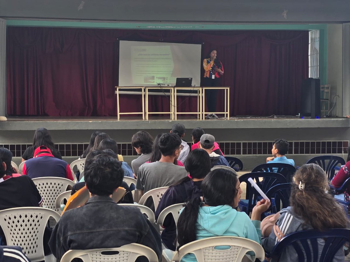 jorgevillet's tweet photo. #02Oct | #Mérida | SENIAT realizó exitoso Operativo de RIF y Orientación Tributaria en #Timotes | Fuente: https://t.co/VSwpnUkM0M https://t.co/IVOoJ9Ov1K