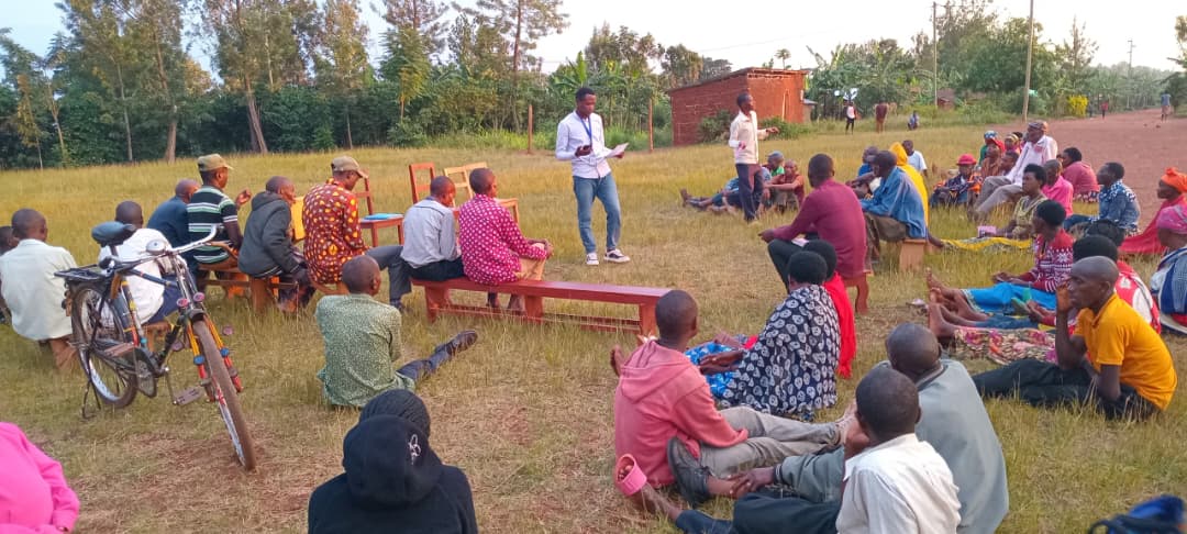 DAPNgoma's tweet photo. Intore mu ikoranabuhanga mumirenge itandukanye yo mu karere ka @NgomaDistrict zirakataje mu muhigo wo guhugura no kongerera ubushobozi abaturage ubumenyi bw'ikoranabuhanga binyuze muri porogaramu ya #digitalambassadorprogram iyobowe na @RISARwanda @RwandaICT https://t.co/8D5nnDbyd1