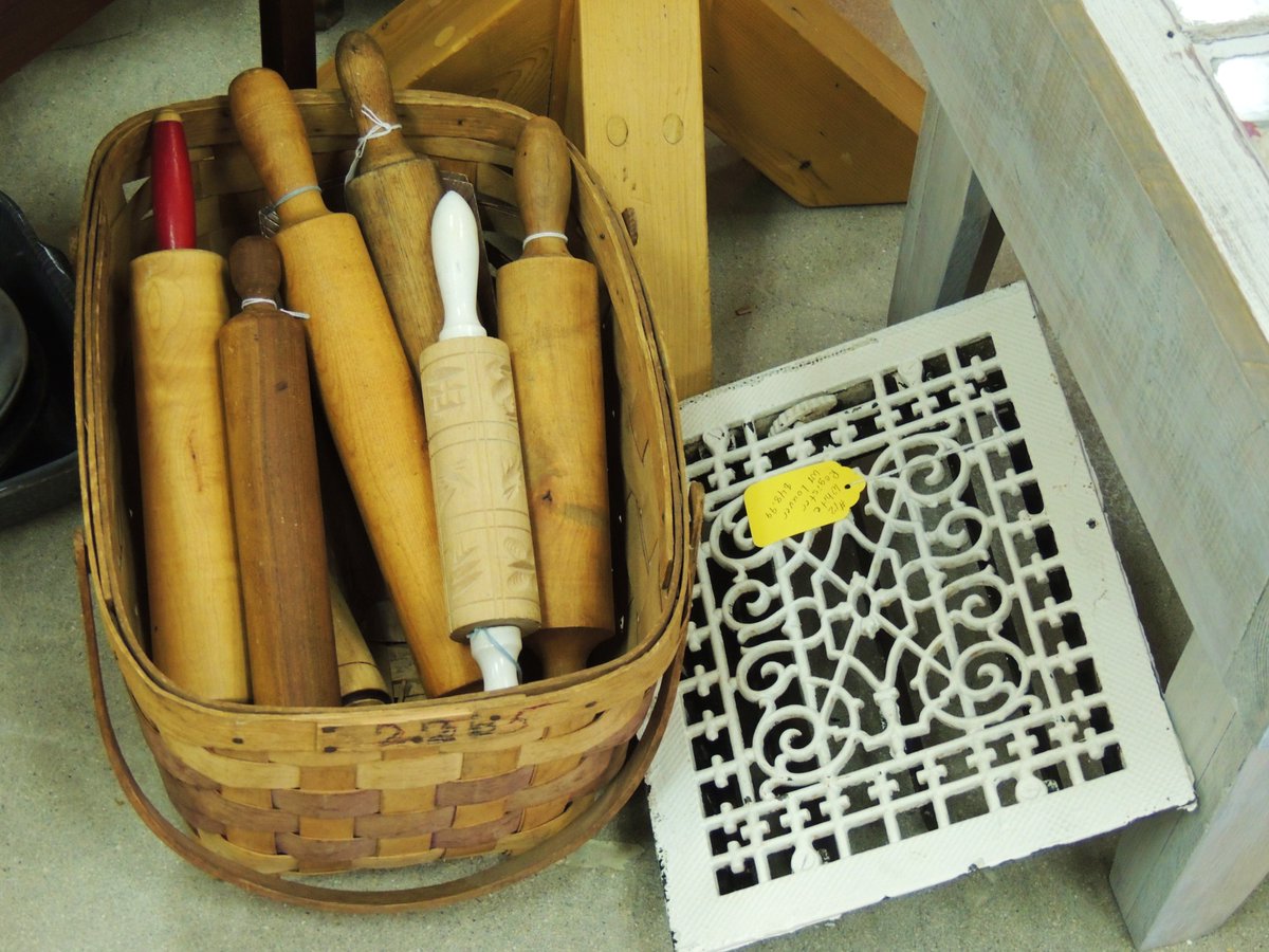 No matter what it is, somebody out there will want to collect it.  Rolling pins or register grates.....Which will it be for you?