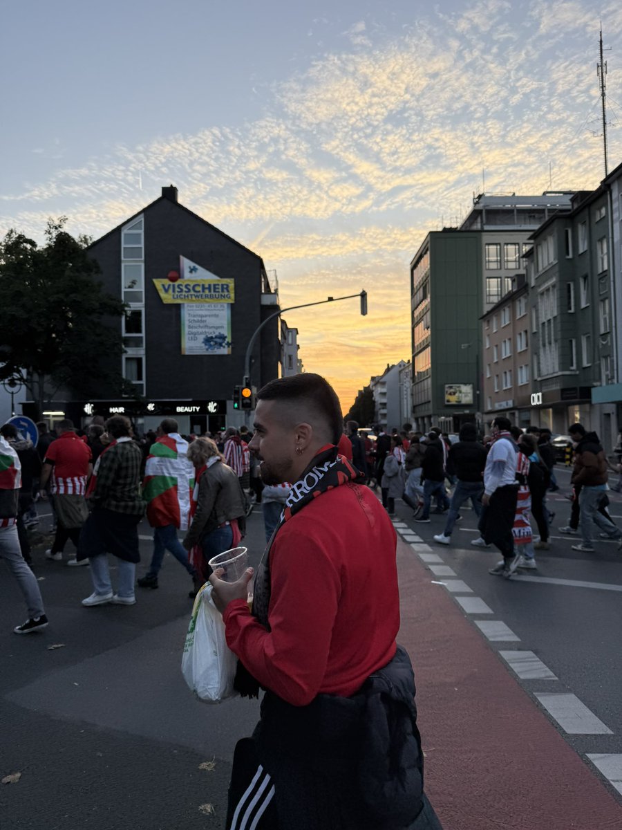 JonFerBe's tweet photo. ❤️🤍
🇩🇪🇩🇪 https://t.co/PJes0OTQtc
