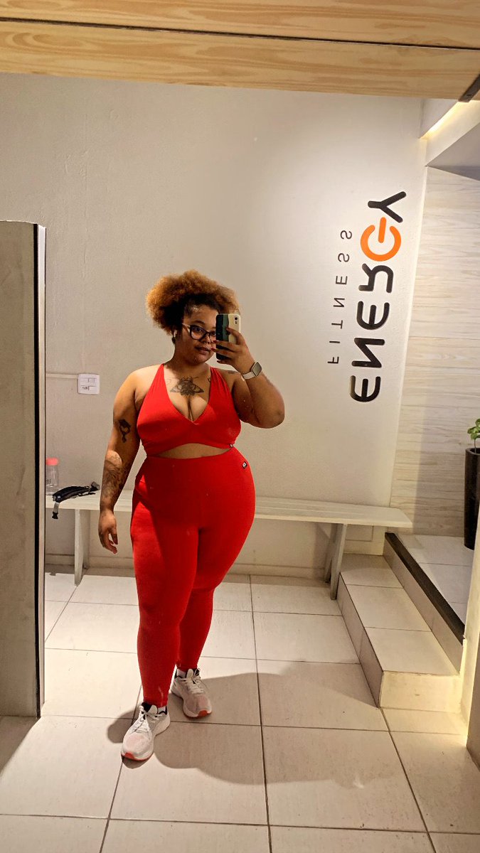 vanilla_ane01's tweet photo. Apenas uma grande gostosa vestida de vermelha ❤���‍🔥 https://t.co/uZ4TE4r4fV