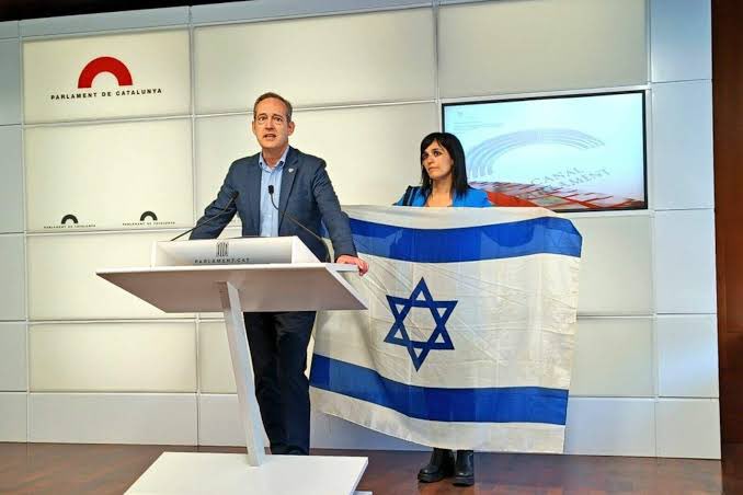 <a href="/orriolsderipoll/">Sílvia Orriols</a> La batllessa de Tel Aviv