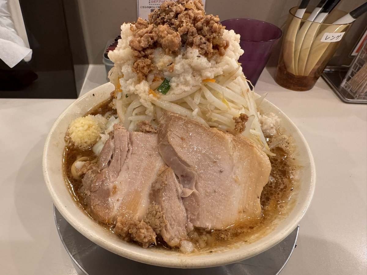 だれかアルバイト来ない？約9キロのパネル運ぶだけなんだけど。
タイミーは来ない事もまあまああるらしいから使うの怖い😨