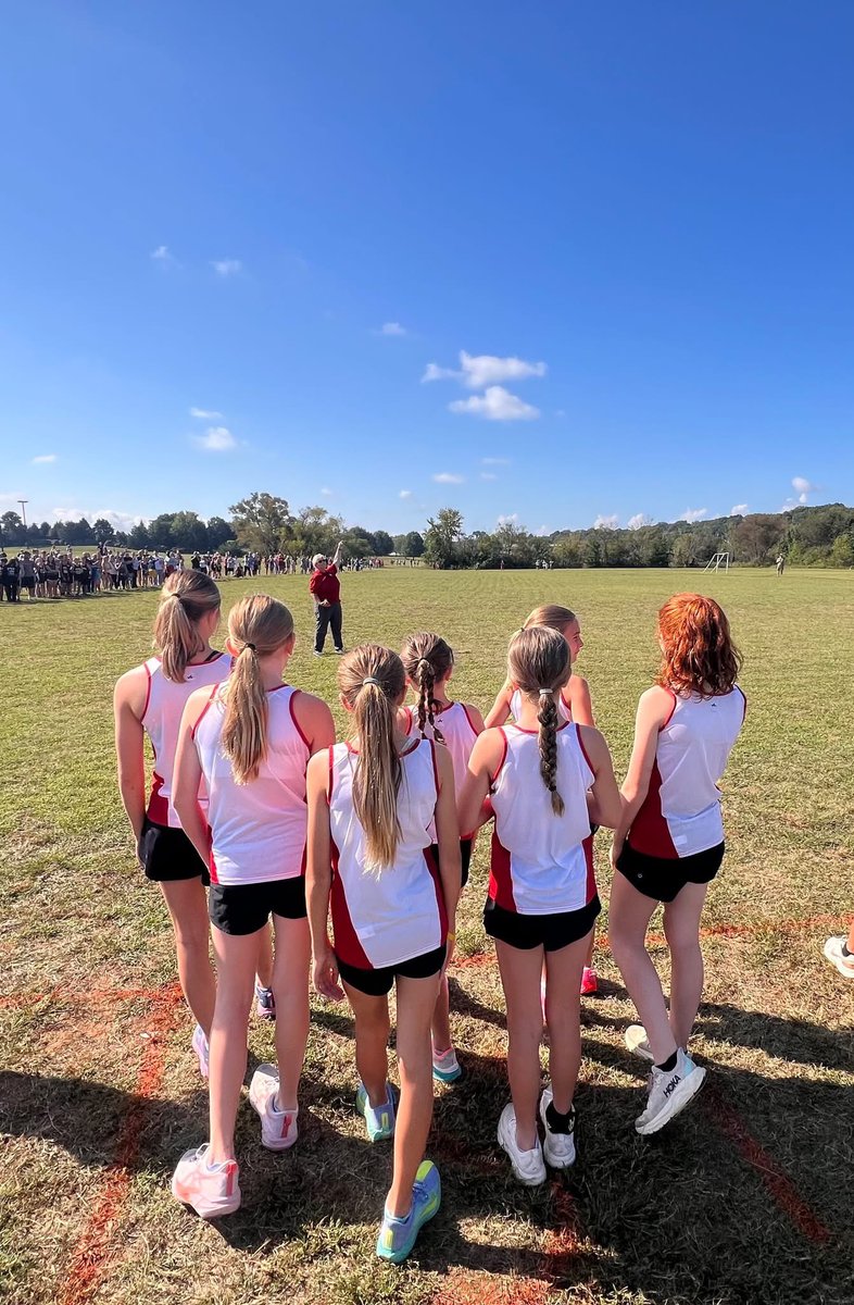 #STATEBOUND A HUGE congratulations to our MS XC teams!!!  We cannot wait to watch you all continue to soar. 🦅

#SMMHSsoars