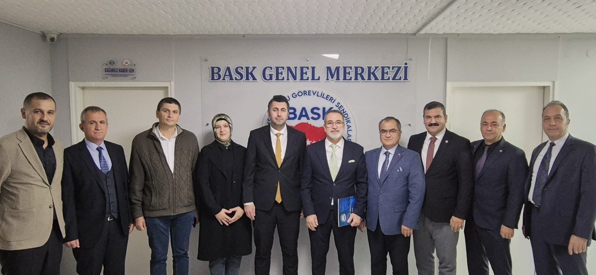 cancankesen's tweet photo. @GelecekPartiTR Gn Bşk Yrd @halime_polat
STK Bşk Yrd Bülent Kaçarla @baskkonfederas
Bağımsız Sendikalar Konfederasyonu Gn Bşk nı Sn @alper_ogretici ve sendika başkanlarımızı ziyaret ettik
Nazik misafirperverlikleri için teşekkür ediyoruz.
@Ahmet_Davutoglu
@EsenerFerhat https://t.co/7GgKLzrurE