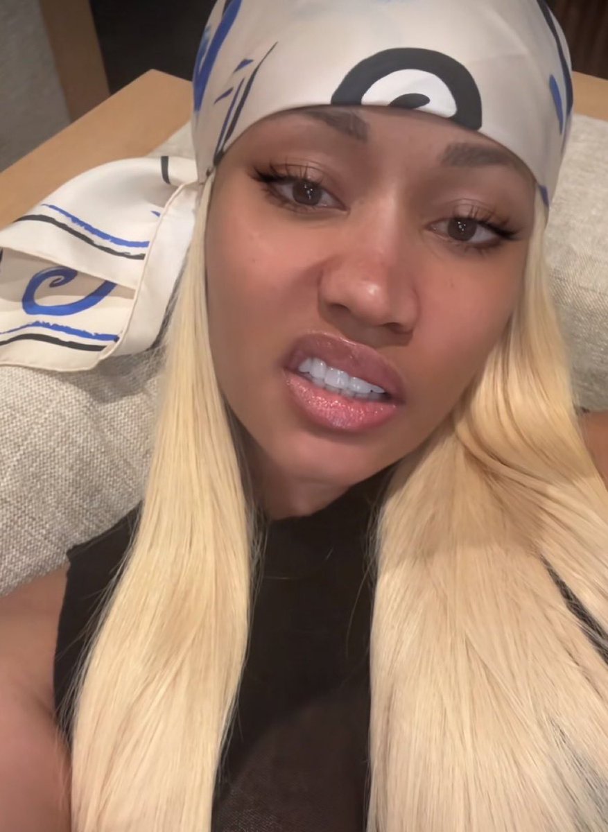 romanxdreamz's tweet image. Protect her at all costs, AMEN!