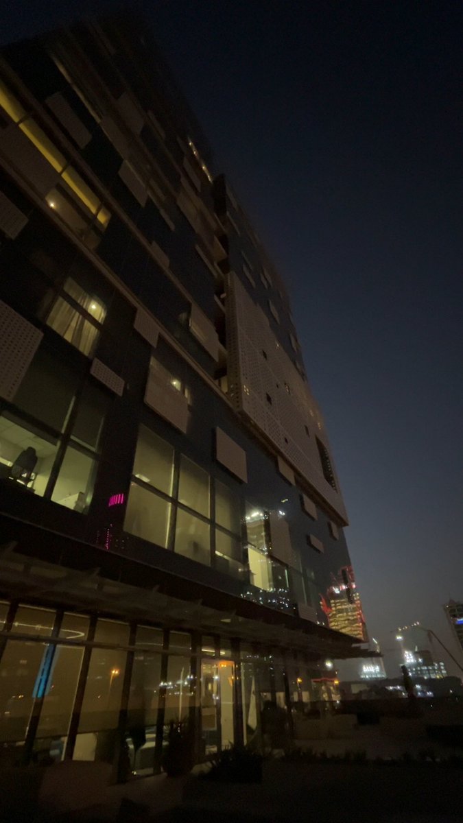 «خُلقـتَ لغـايةٍ عُظمىٰ فلا تغفل
فَفيكَ مَناجمُ الإنجازِ بل و أجلّ»