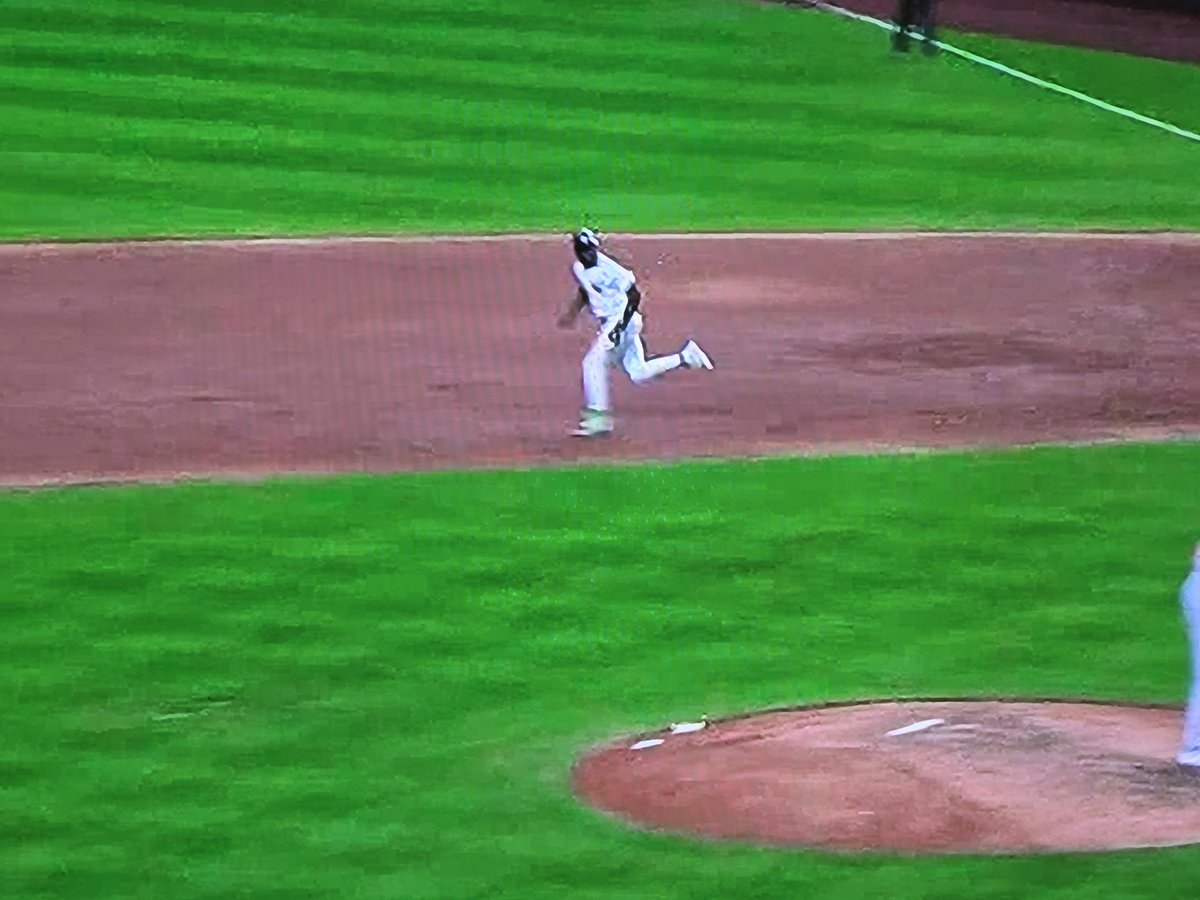 roberto lerebours tweet media