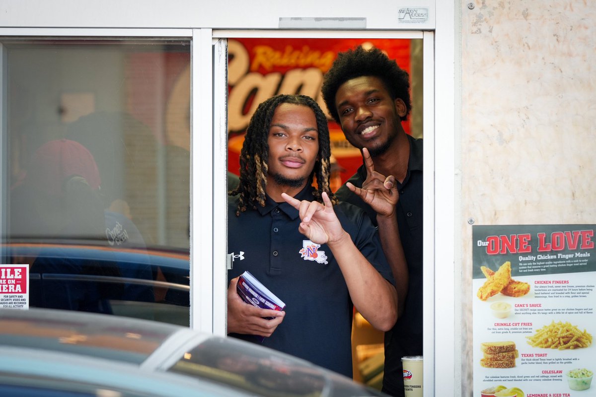 NSUDemonsMBB's tweet photo. We 🫶 @raisingcanes! 

Huge thanks to Kat and the Raising Cane’s team for letting us get on the headset and behind the counter to serve you dinner last night. We appreciate every single person who came out to support us &amp; our program!  🤘🔥

#ForkEm #RaisingCanes057 #OneLove https://t.co/qCvTMGWUBE