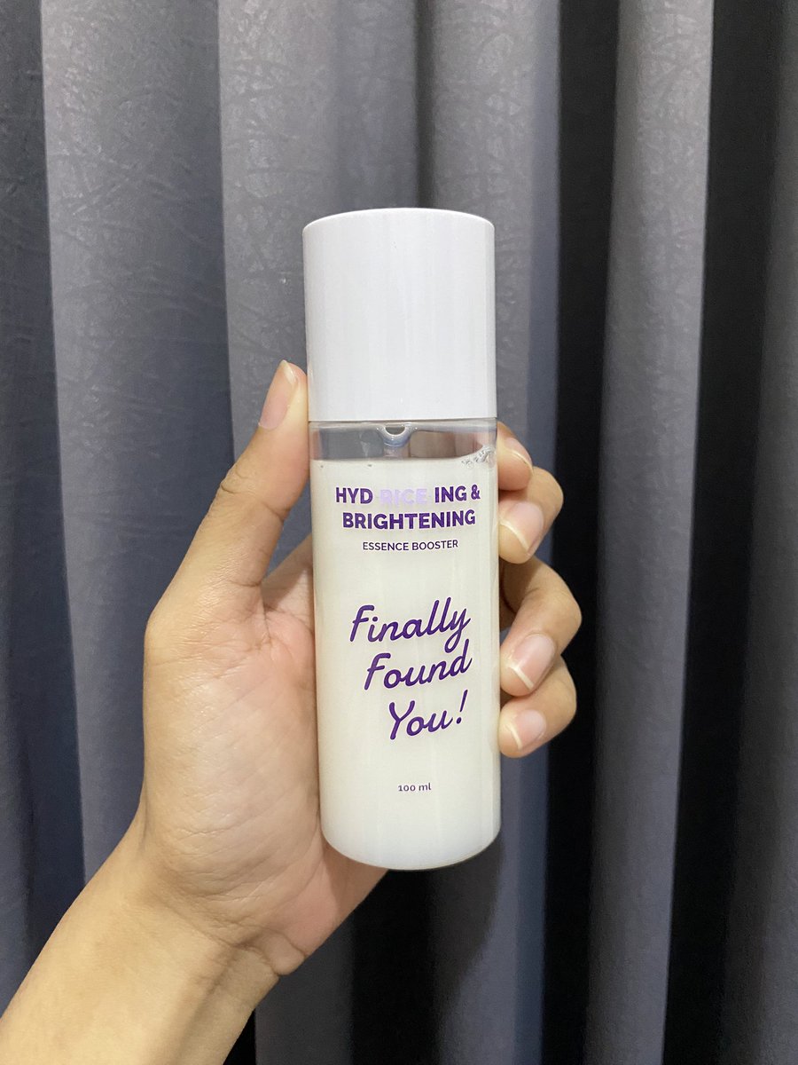 mxtchxlov's tweet photo. PRELOVED Finally Found You! Soy Bright! Moisturizer &amp; Hydriceing Brightening Essence Booster. Baru 1x pemakaian malam dan pagi

100rb all in via shopee
 https://t.co/bQNhfc3Yp7

#finallyfoundyou #prelovedskincare #skincareviral #ffy #moisturizer #essence #toner https://t.co/AwnzyUyeT0