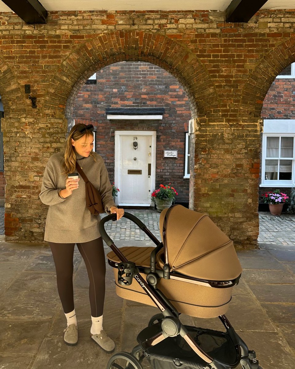 iCandy World tweet media