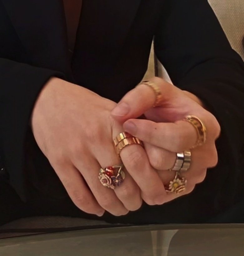 Do you wanna hold hands