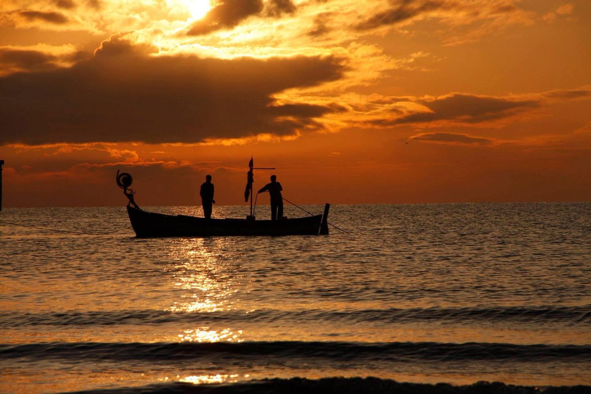 BİR TELAŞLA YETİŞMEYE ÇALIŞTIĞIN YERDE BEKLENMİYOR OLABİLİRSİN...