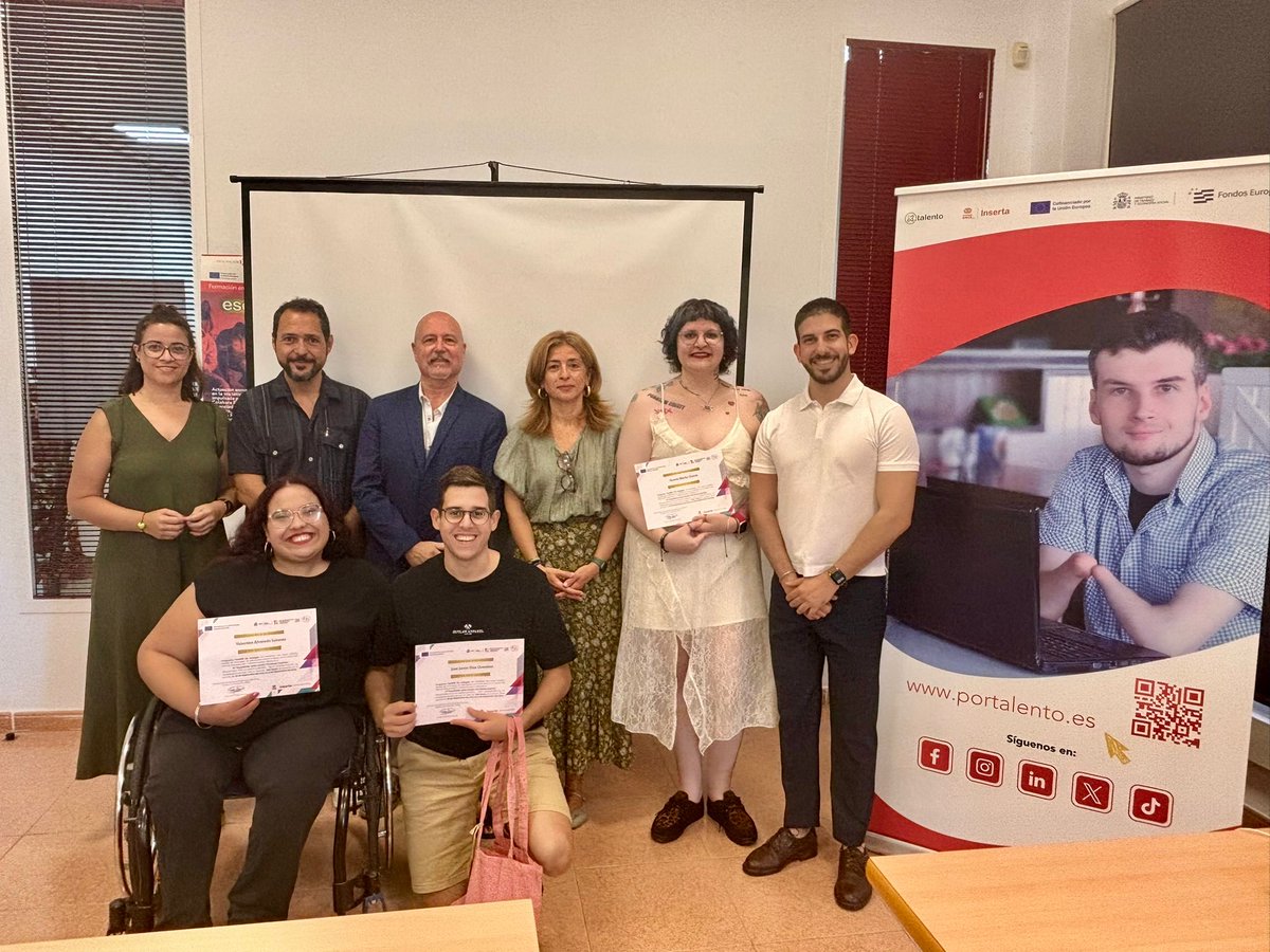 insertainnova's tweet photo. 🎓 Finaliza con éxito en #Canarias el proyecto #TándemDoAutogen de #InsertaInnovación.
Jóvenes con #discapacidad se han formado como auxiliares administrativos expertos en IA 🤖

👏 Gracias a @empleo_SEPE y a quienes han acompañado esta etapa.
¡Enhorabuena a los participantes! https://t.co/Azhv0Z8W9y