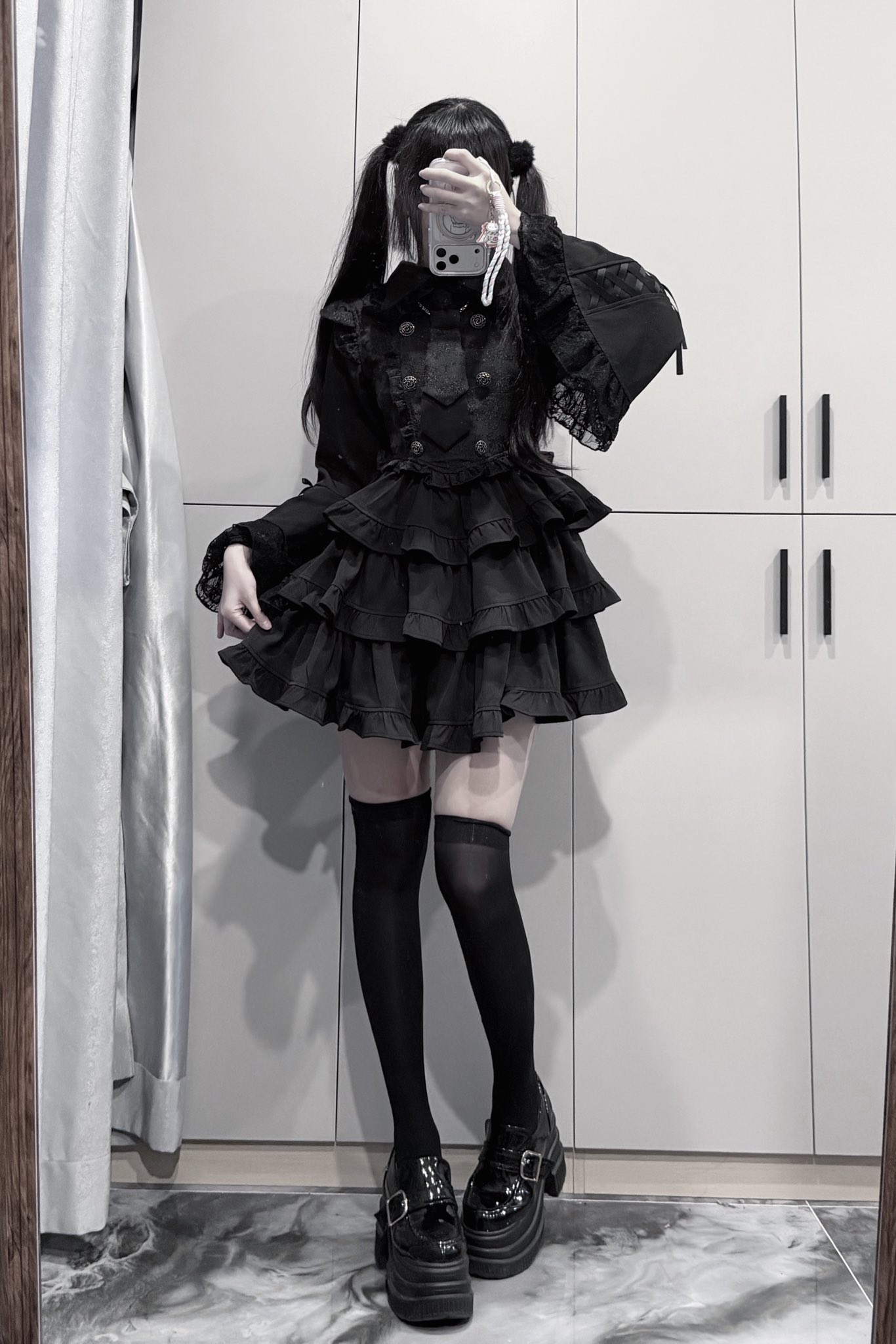 イルイルイル - অনুসন্ধান / X