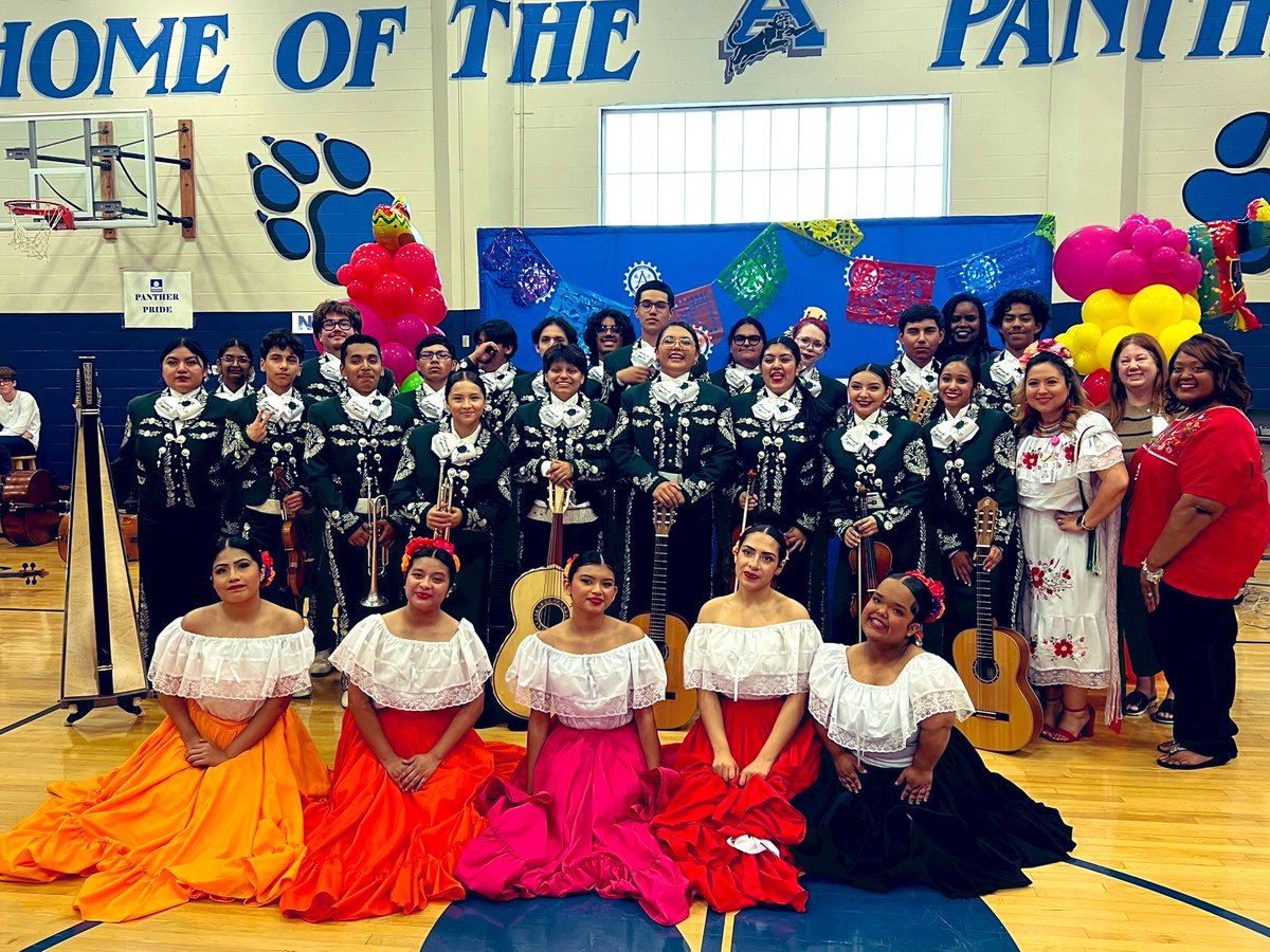 LamaestraBrenda's tweet photo. What a celebration we had @Apollo_JH !!!Special thanks to all performers for our 3rd annual HHM Assembly. #DreamBigRISD @yolanda_gaither @IamBranum @Michaeldmc1911 #HispanicHeritageMonth2025 #anotheroneinthebooks https://t.co/lotY8tohLI