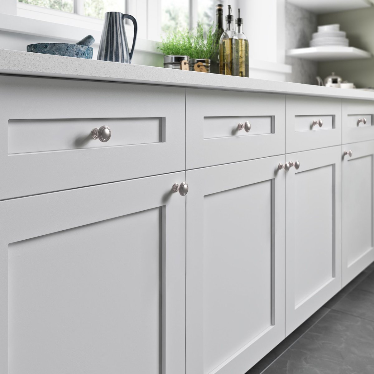 TopKnobs's tweet image. #SuiteSpotlight – Reeded Suite  

With its intricate detailing and timeless transitional design, the Reeded Suite brings classic sophistication to any space it adorns. ✨